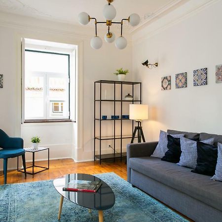 Appartamento Joivy Splendid 2Br Flat In Bairro Alto, Nearby Luis De Camoes Square Lisbona Esterno foto