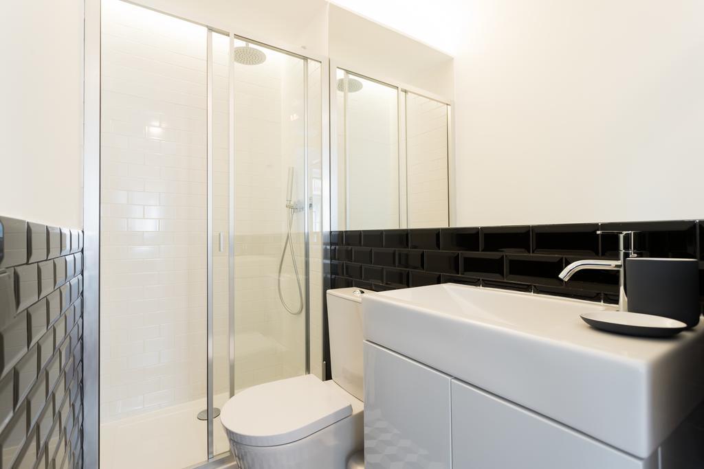 Appartamento Joivy Splendid 2Br Flat In Bairro Alto, Nearby Luis De Camoes Square Lisbona Esterno foto