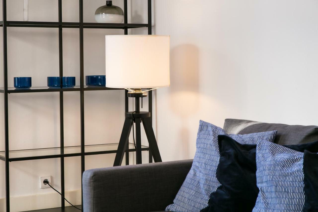 Appartamento Joivy Splendid 2Br Flat In Bairro Alto, Nearby Luis De Camoes Square Lisbona Esterno foto