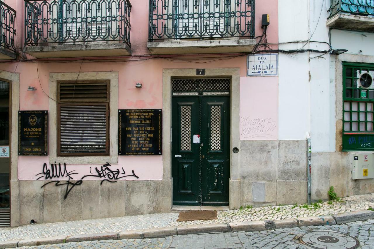 Appartamento Joivy Splendid 2Br Flat In Bairro Alto, Nearby Luis De Camoes Square Lisbona Esterno foto