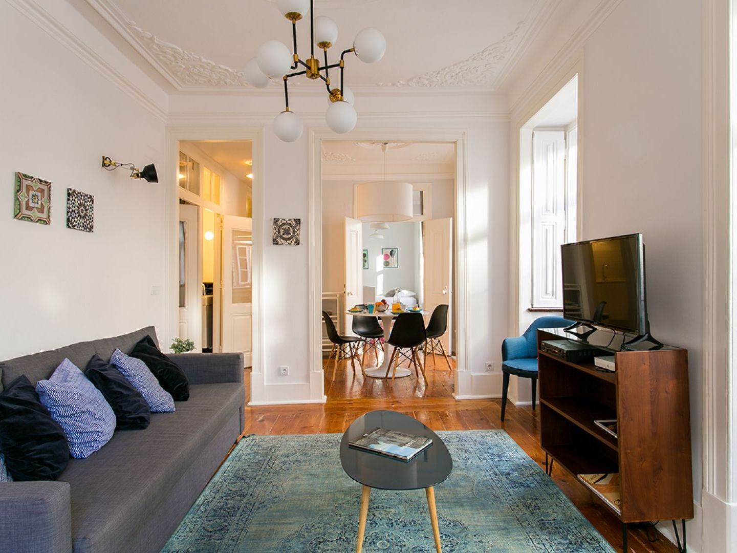Appartamento Joivy Splendid 2Br Flat In Bairro Alto, Nearby Luis De Camoes Square Lisbona Esterno foto