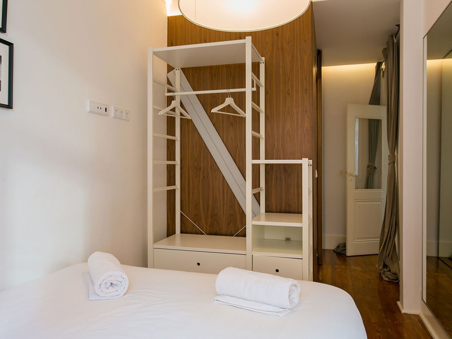 Appartamento Joivy Splendid 2Br Flat In Bairro Alto, Nearby Luis De Camoes Square Lisbona Esterno foto