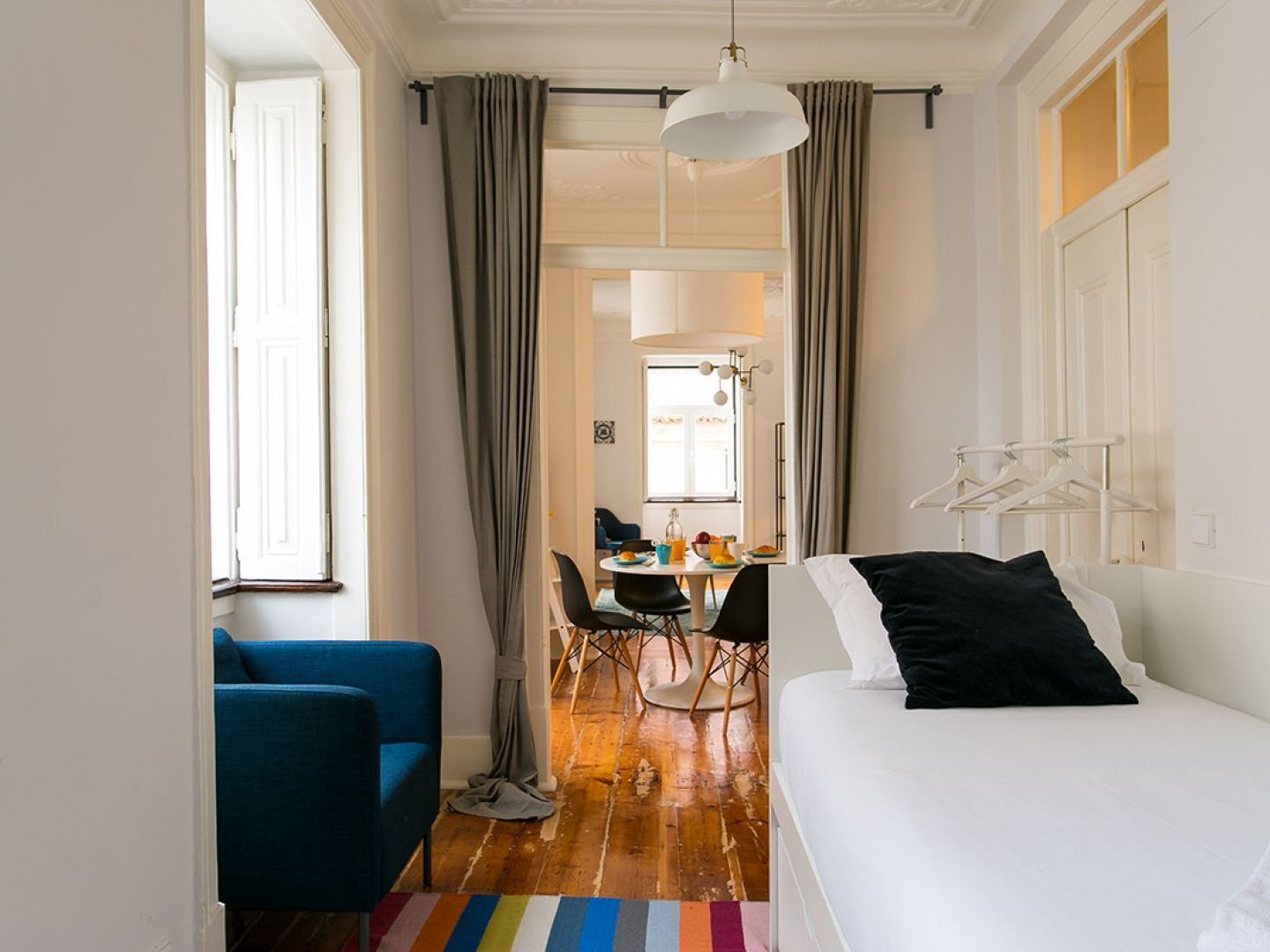 Appartamento Joivy Splendid 2Br Flat In Bairro Alto, Nearby Luis De Camoes Square Lisbona Esterno foto