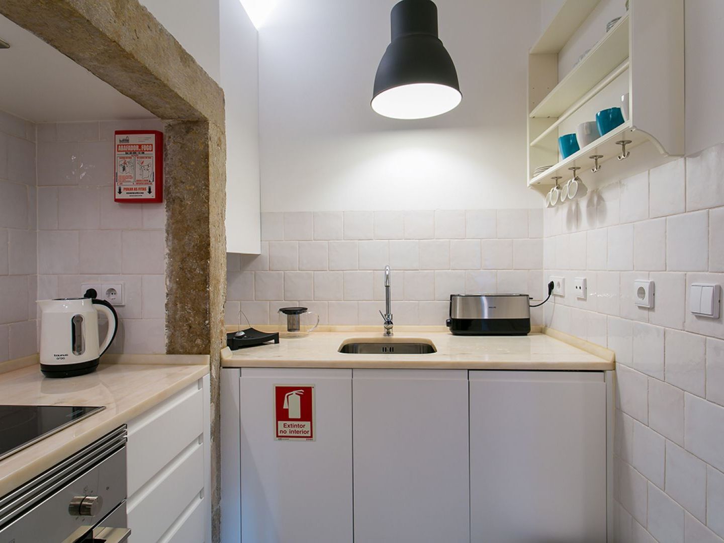 Appartamento Joivy Splendid 2Br Flat In Bairro Alto, Nearby Luis De Camoes Square Lisbona Esterno foto