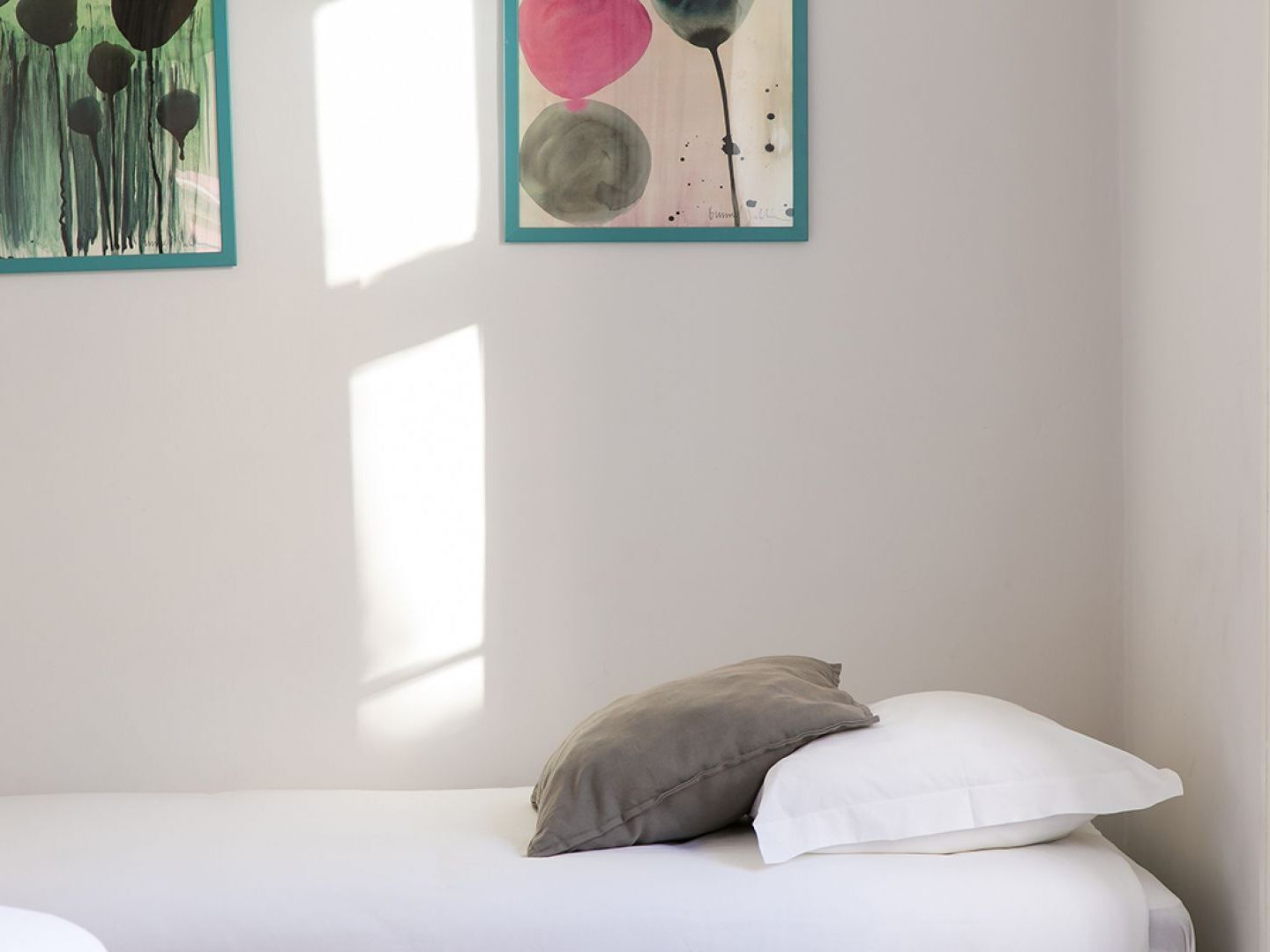 Appartamento Joivy Splendid 2Br Flat In Bairro Alto, Nearby Luis De Camoes Square Lisbona Esterno foto