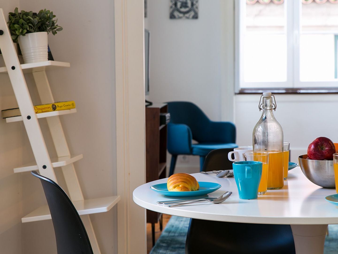 Appartamento Joivy Splendid 2Br Flat In Bairro Alto, Nearby Luis De Camoes Square Lisbona Esterno foto